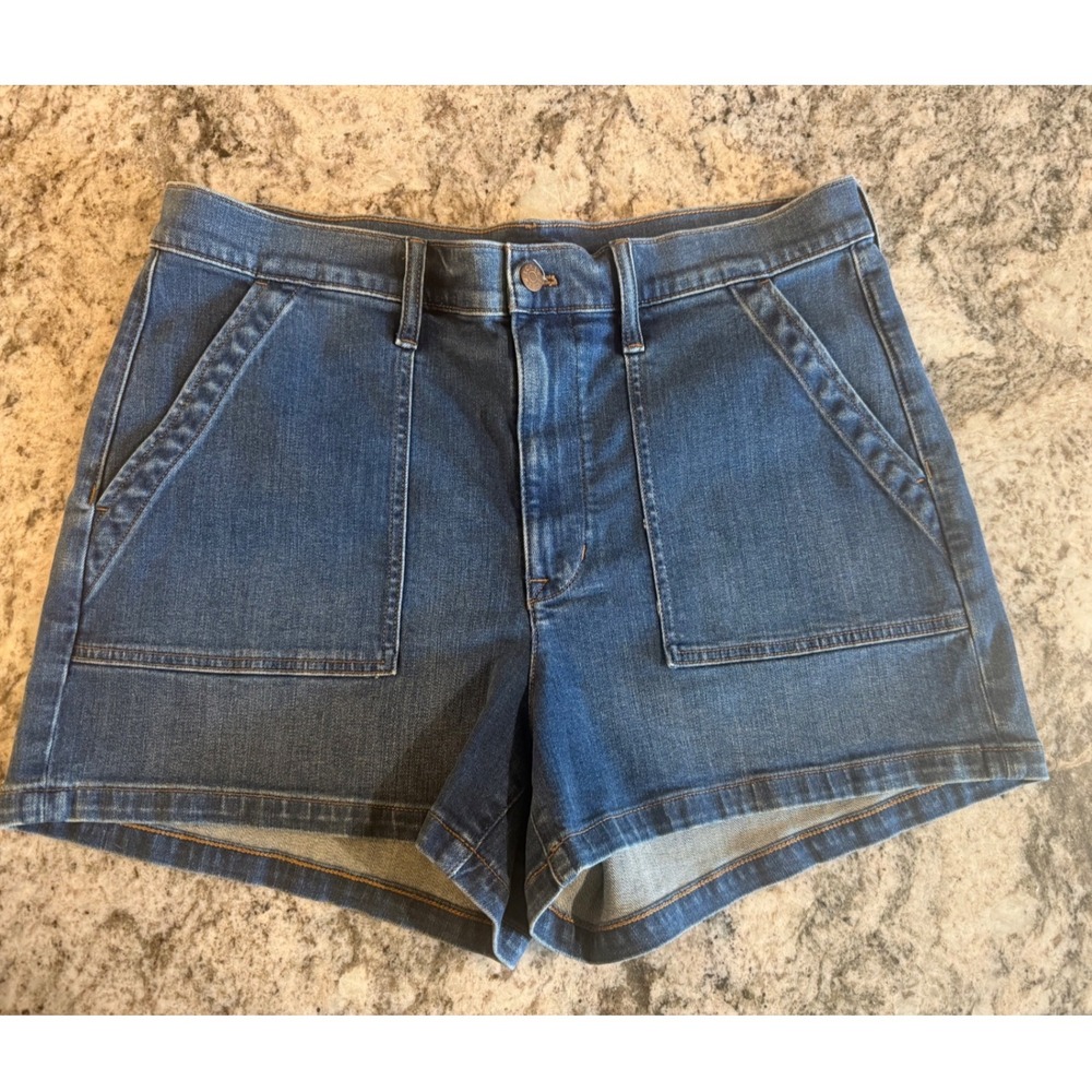 J.Crew Womens Size 32 Denim Patch Pocket Utility Shorts Medium Wash‎ BZ684 NEW